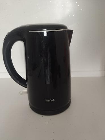 Tefal elektrik çaydan – qara rəngli, klassik dizayn. Xüsusiyyətlər: -