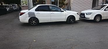 man sat: Iran Khodro : 1.7 l | 2019 il 205000 km Sedan — 3