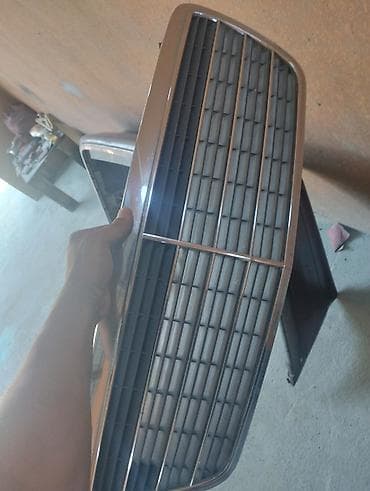 w210 ablisovka: Məhsul: Avtomobil üçün ön radiator barmaqlığı (xrom çərçivəli) - — 2