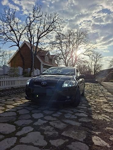 afdamabil ve xususi texnka: Toyota Auris: 1.4 l | 2007 il Hetçbek — 1