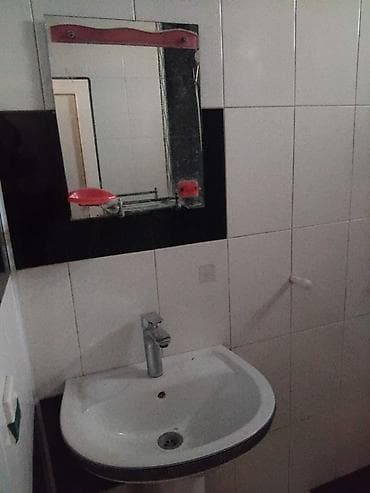 kiraye ev berde: Sarayda 3 otaqli bos heyet evi kiraye verilir .Istilik iran peci — 6