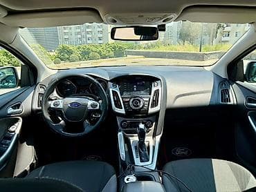 lincoln mkz: Ford Focus: 1.5 l | 2014 il 142517 km Sedan — 2