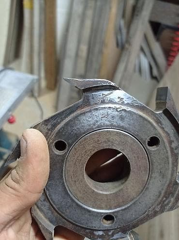 drel satisi: Ağac emalı üçün frez 39 mm lik bıçağı satılır. Şəkildə görünən model — 2