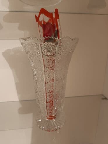 Xrustaldi tomun deyil.hündürlük 25sm lalafo.az -da Xrustaldi tomun deyil.hündürlük 25sm