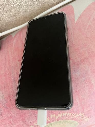 honor watch magic: Redmi smartfon - Brend: Redmi (arxa qapaqda loqo) - Rəng — 1