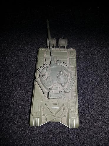 qədimi oyuncaqlar: Oyuncaq TANK. Б/у Yeni neyil . Ama çox səliqəli istifadə edilib Yeni — 9