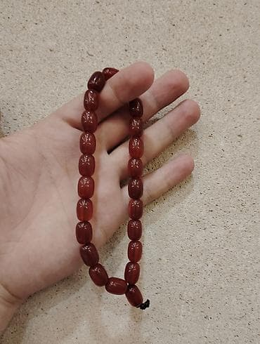 Aksesuarlar: Məhsul: Təsbeh dəsti (bir neçə model) Təsvir: - Fərqli ölçü və — 8