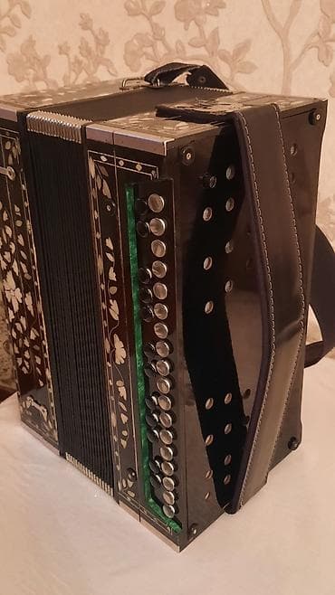 qarmon mikrofonu: Qarmon, Akustik — 2