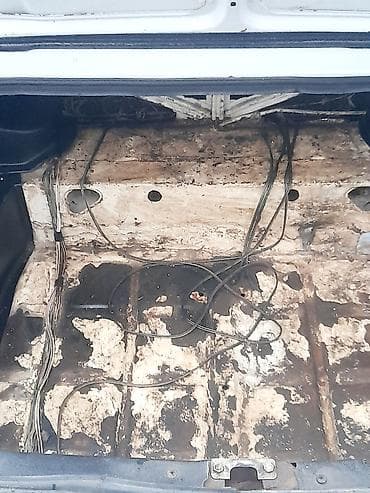 Салон: Tecili satılır prablemi yoxdu Xüsusiyyətlər: - Almaz tikişli, yumşaq — 6