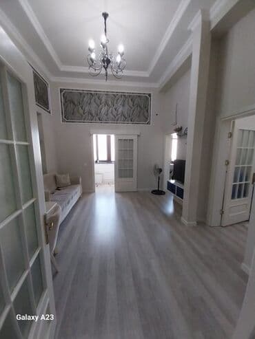 tecılı satilir: 3 otaqlı, Yeni tikili, m. 20 Yanvar, 57 kv. m — 2