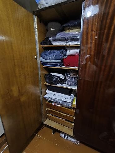 kunc dolablar: İşlənmiş, 3 qapılı, Güzgülü, Qəhvəyi, Taxta, Açılan, Düz dolab — 2
