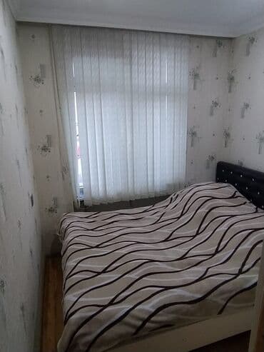metroya yaxin satilan evler: Gəncə, 3 otaqlı, Köhnə tikili, 56 kv. m — 2