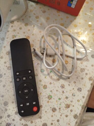 TV tünerlər və resiverlər: Portativ Proyektor — 1