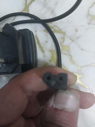 switch 2: Üz qirxan üçün adapterler 2 ədədir biri sade variantdadi biri usb — 2
