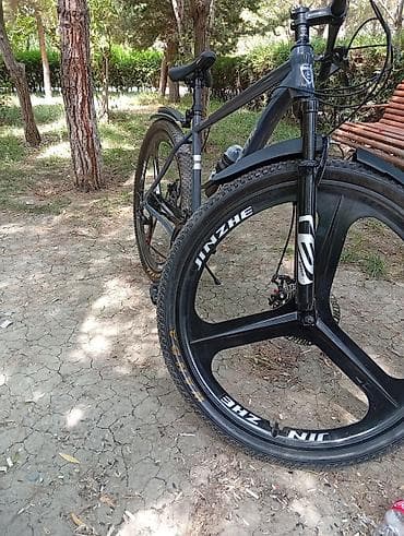 velolar: Dağ/şosse tipli velosiped - Korpus: yüngül alaşımlı sərt çərçivə, ön — 1
