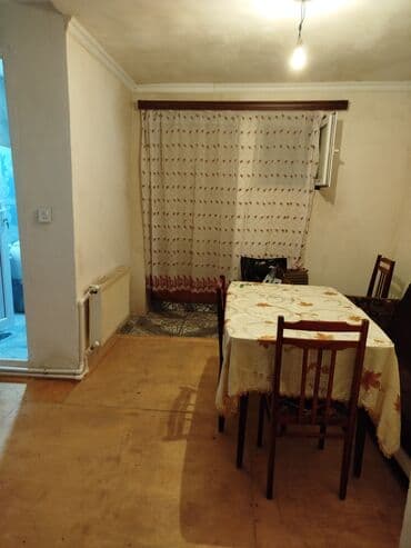 masa ve stullar: Mətbəx üçün, Açılmayan, Dördbucaq masa, 4 stul — 4