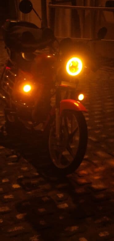 Motonəqliyyat: MX49 benzinli motosiklet - Rəng: qırmızı - Model üzərində “MX49” — 6