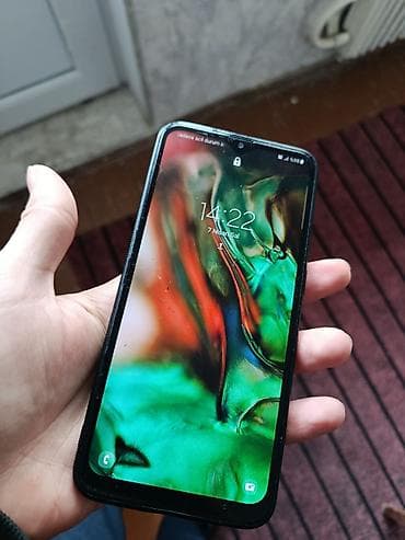 samsung galaxy a20 ekran: Samsung Galaxy A20, 32 GB, rəng - Qara, Qırıq — 2