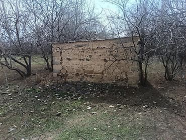 ev alqi satqisi ve kirayesi: Unvan:Goranboy Məhlə sənətdə 25 sotdu ancaq 35 sotdan çokdu. Əl evi — 10