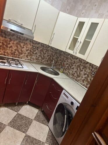 ucuz kiraye evler 2022: 4mərtəbəli binanın 4cü mərtəbəsində 2 otaqlı, əşyalı,hər bir şəraiti — 6