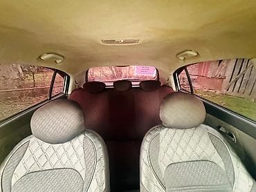 2106 masin 2005: Kia Rio hatchback, gümüşü rəng. - Kuzov: 5 qapılı, kompakt hatchback — 7