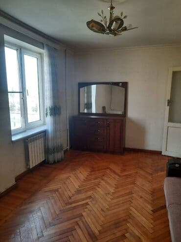 Xətai metrosunun yaxınlığında 5 mertebeli binanın 4-cü mərtəbəsində — 8