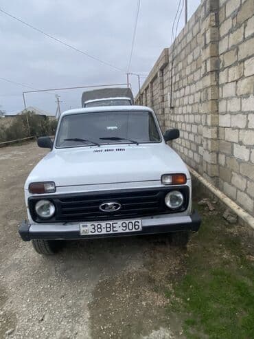 sumqayit quba avtobus: Lada Niva (VAZ-2121) – ağ rəngli ili 2009 1.7 LX Motor 4 ədəd təzə — 1
