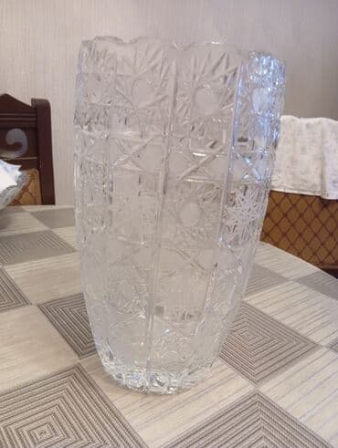 pion gülü: Bir vaza, Xrustal — 4