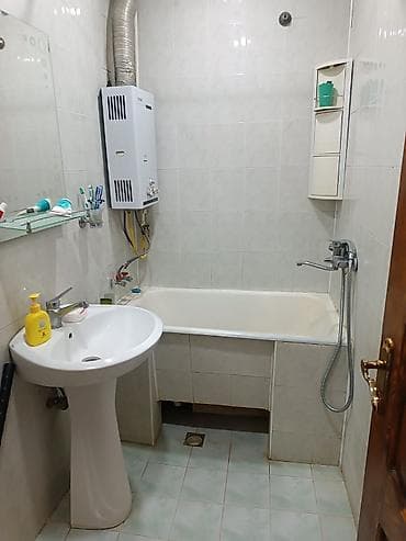 ceyranbatan ev satilir: Bakı, Əhmədli, 3 otaqlı, Köhnə tikili, m. Əhmədli, 70 kv. m — 7