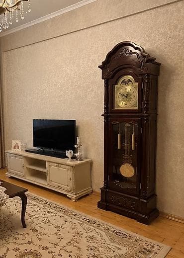 kuxna dekorlari: Saat Malaziya istehsalidir 2009 alinib 650 azn Tecili satilir 150 — 1