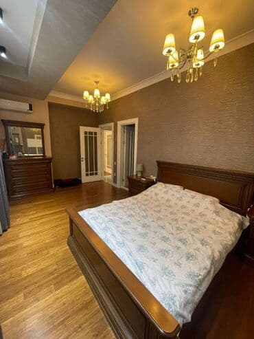 xoşbulaqda ev satılır: 3 otaqlı, Yeni tikili, m. Xətai, 140 kv. m — 3