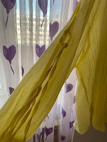 Açıq Sarı rəngli yüngül köynek - Rəng: parlaq limon-sarı - Material