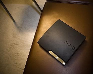plesteşin: PlayStation 3 (PS3) Slim satılır - Yaddaş: 500 GB - 2 ədəd pult — 1