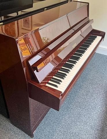 gitara klasik: Petrof akustik pianino – vertikal (upright) model - Korpus: parlaq — 1