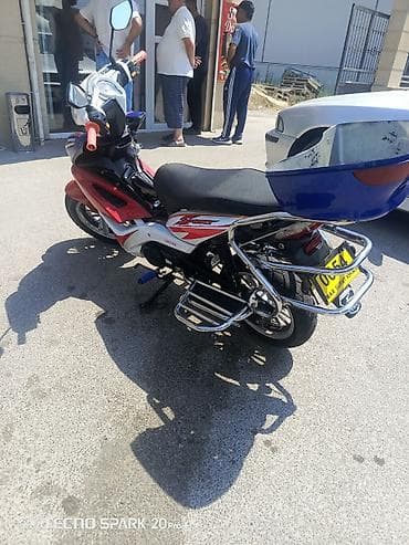 dağ motosiklet: Salam moto idiyal vezyetde satilir Hec bir problemi yoxdur senedleri — 2