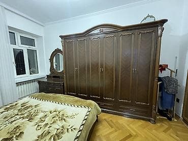 Klassik üslubda tam yataq dəsti Tərkibi: - 2 nəfərlik taxta çarpayı – — 1