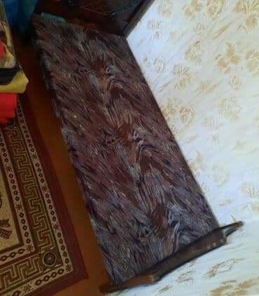 tek neferlik çarpayı: İşlənmiş, İkinəfərlik çarpayı, Bazasız, Matras ilə, Siyirməsiz, Rusiya — 1