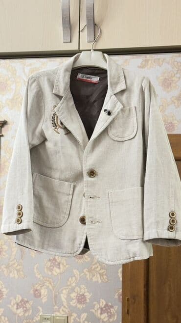 Qaşıqlar: Əşyaların hər biri yeni kimidirdonlar cəmi bir defe geyinilib,Qiymet — 7