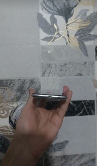 Video oyunlar və konsollar: IPhone X, 64 GB, Gümüşü, Face ID — 6