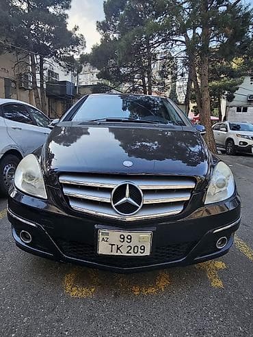 mercedes b class: Mercedes-Benz B 180: 1.8 l | 2010 il Hetçbek — 1