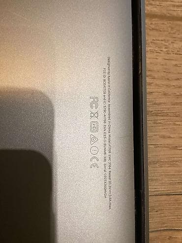 Modemlər və şəbəkə avadanlıqları: MacBook Pro 2017 satılır. Daha cox — 4