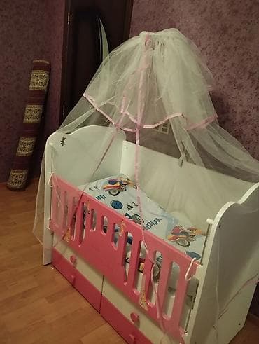 Oğlan və qız üçün, Dördbucaq, Beşik, Dəst ilə, Matras ilə, Yellənmə mexanizm ilə