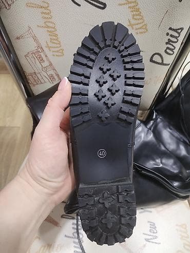 Toy paltarları və aksesuarları: Çəkmə, Ölçü: 40, rəng - Qara, Yeni — 2