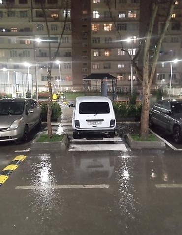 vaz 2107 abilsofka: Lada Niva (VAZ 2121) 3 qapılı, ağ rəngli SUV/off-road avtomobili — 2
