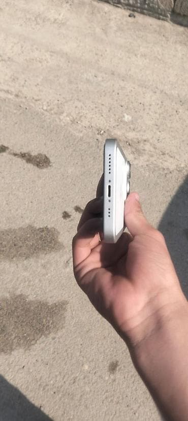 ps4 minecraft disk: Ağıllı telefon – ağ/gümüş rəngli, düz kənarlı korpuslu model. Ekran ön — 3