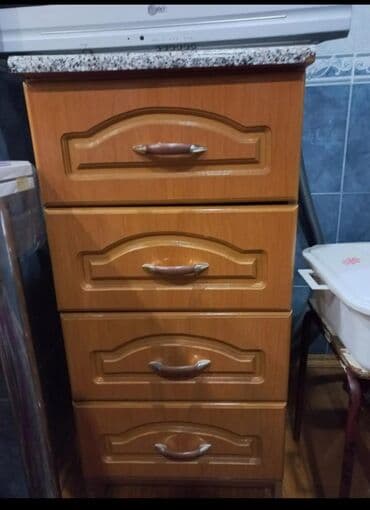 metbex mebel islenmis: TƏCİLİ SATILIR mətbəx mebeli 400azn nağd ödənişlə. Hər biri yaxşı — 6