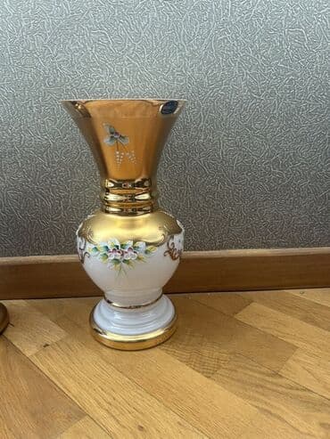 Bir vaza, Bogem şüşəsi