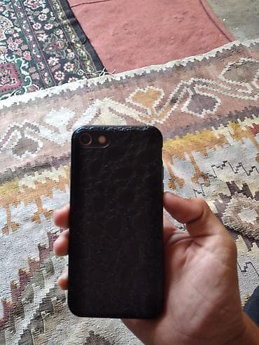 apple iphone 8 plus: IPhone 8, 64 GB, Qızılı, Barmaq izi — 7