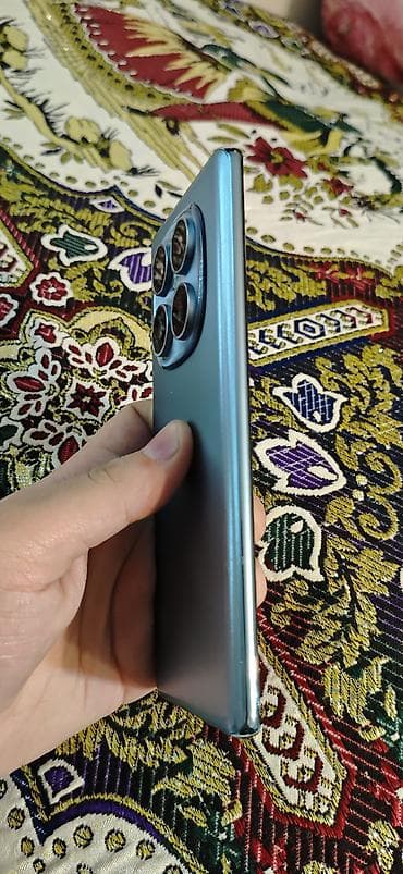 redmi airdots pro: Ideal vezyetde 14pro 8ram 256 yaddaw,barter yoxdu — 4