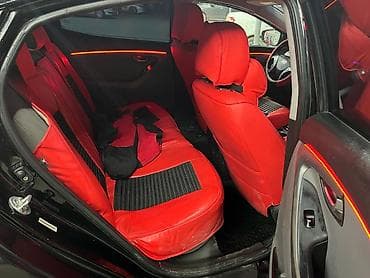 40 kuza prius: Hyundai Elantra – anbiyans ışğ ayaq altı ruçka yeri stakan yeri var — 3